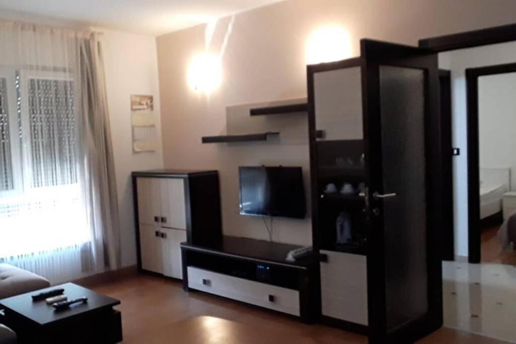 Apartman Franko - Uz Parking PUY Exterior foto