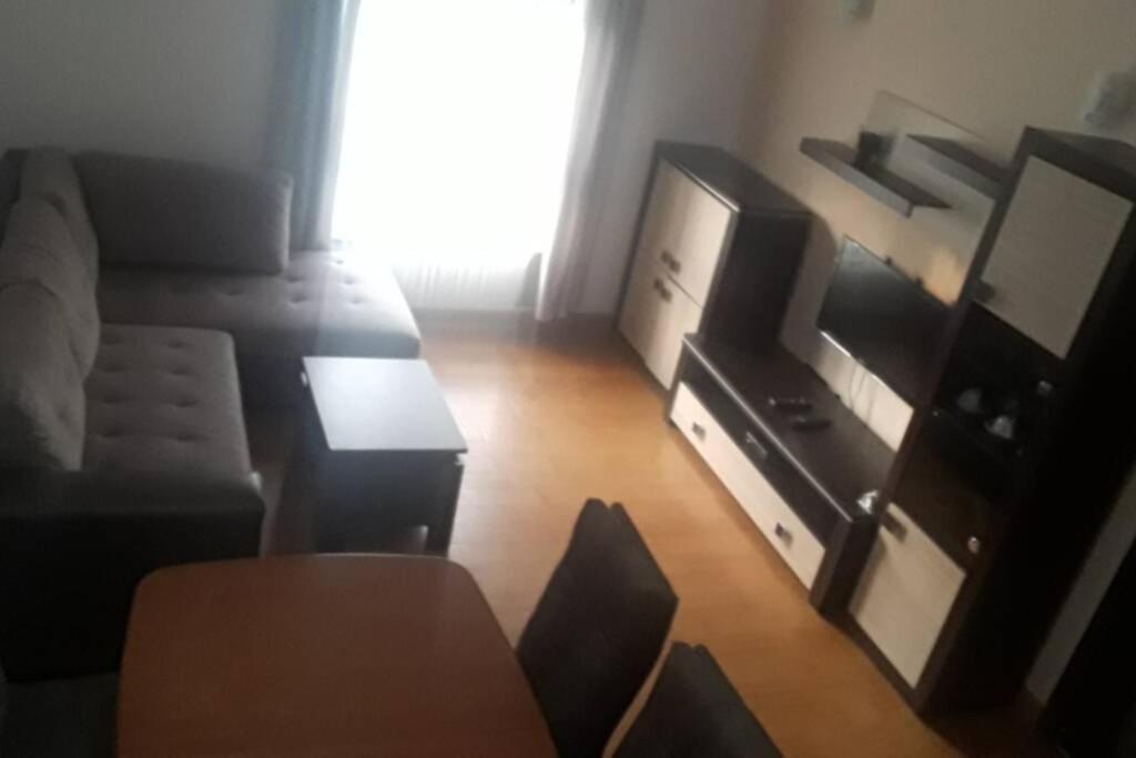 Apartman Franko - Uz Parking PUY Exterior foto