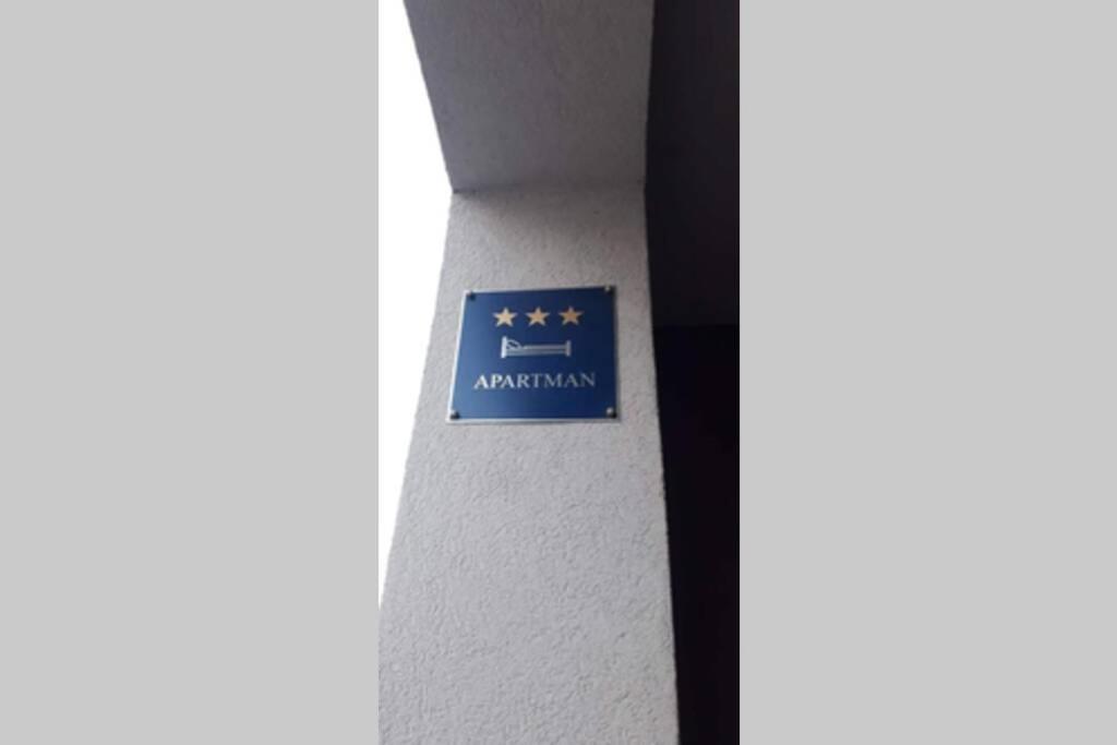 Apartman Franko - Uz Parking PUY Exterior foto